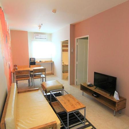Queen Victoria Apartment Batam Ngoại thất bức ảnh