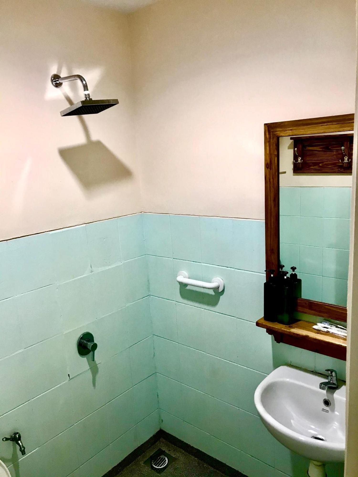 Queen Victoria Apartment Batam Phòng bức ảnh