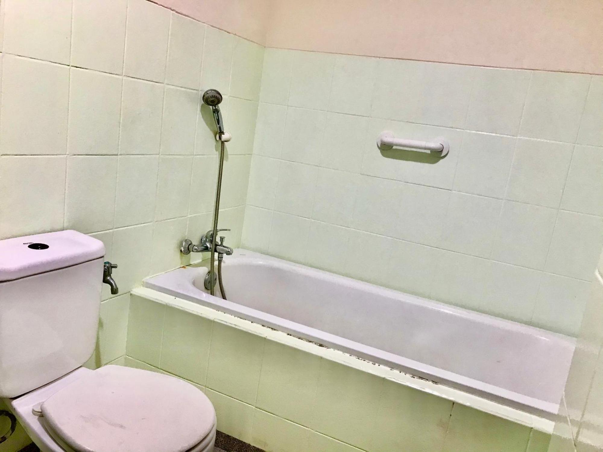 Queen Victoria Apartment Batam Phòng bức ảnh