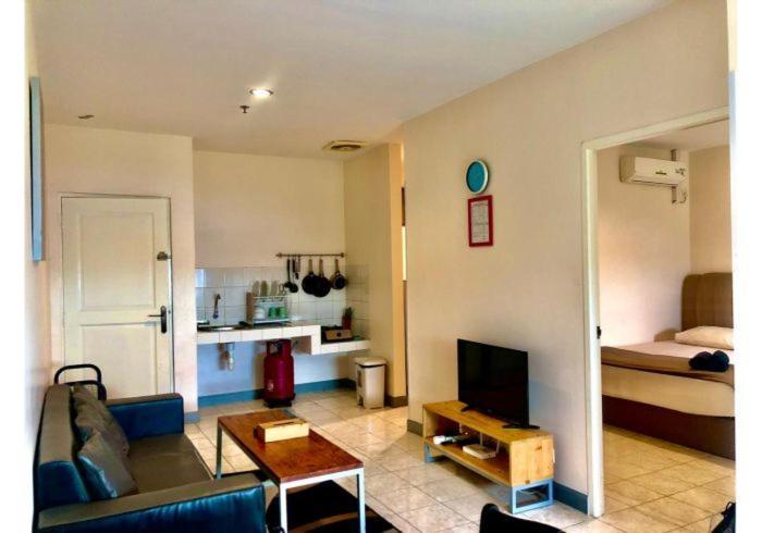 Queen Victoria Apartment Batam Ngoại thất bức ảnh