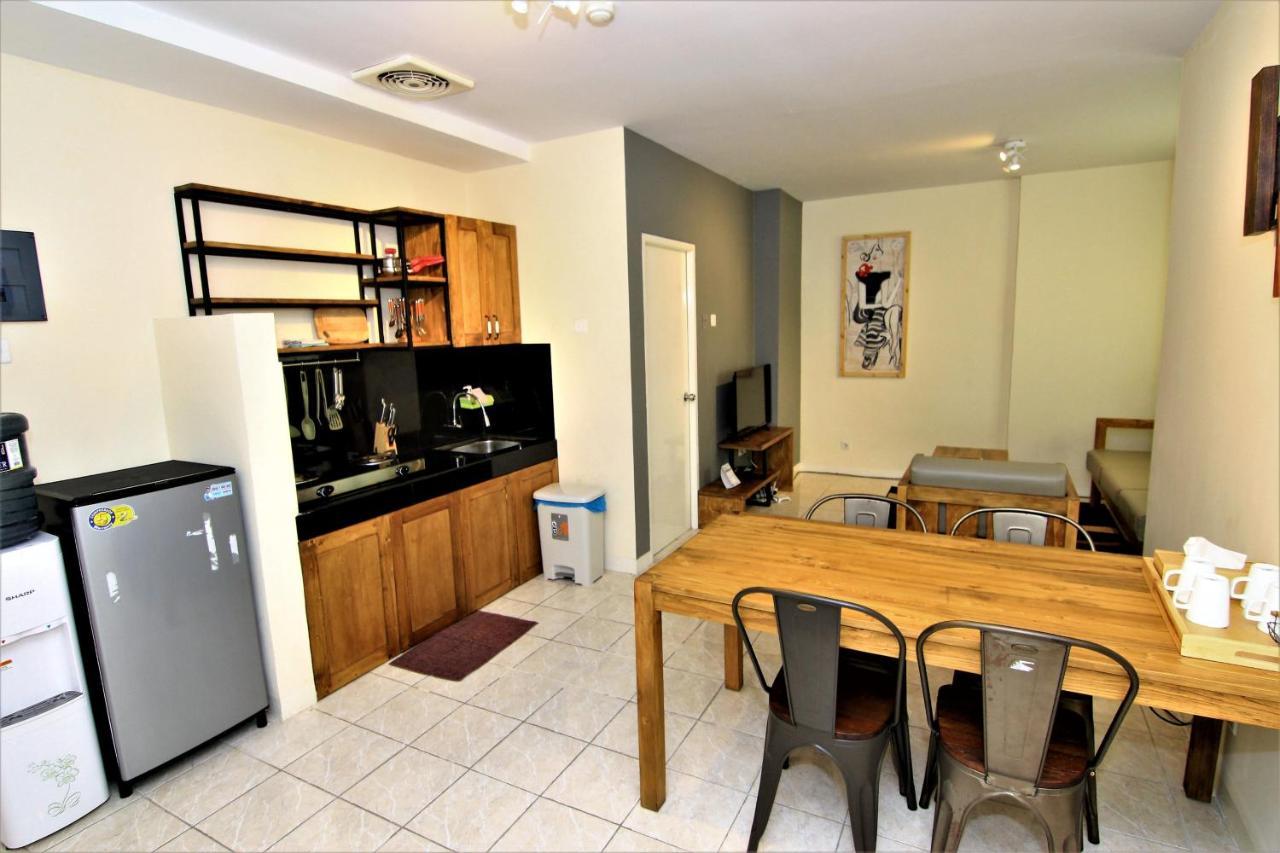 Queen Victoria Apartment Batam Ngoại thất bức ảnh