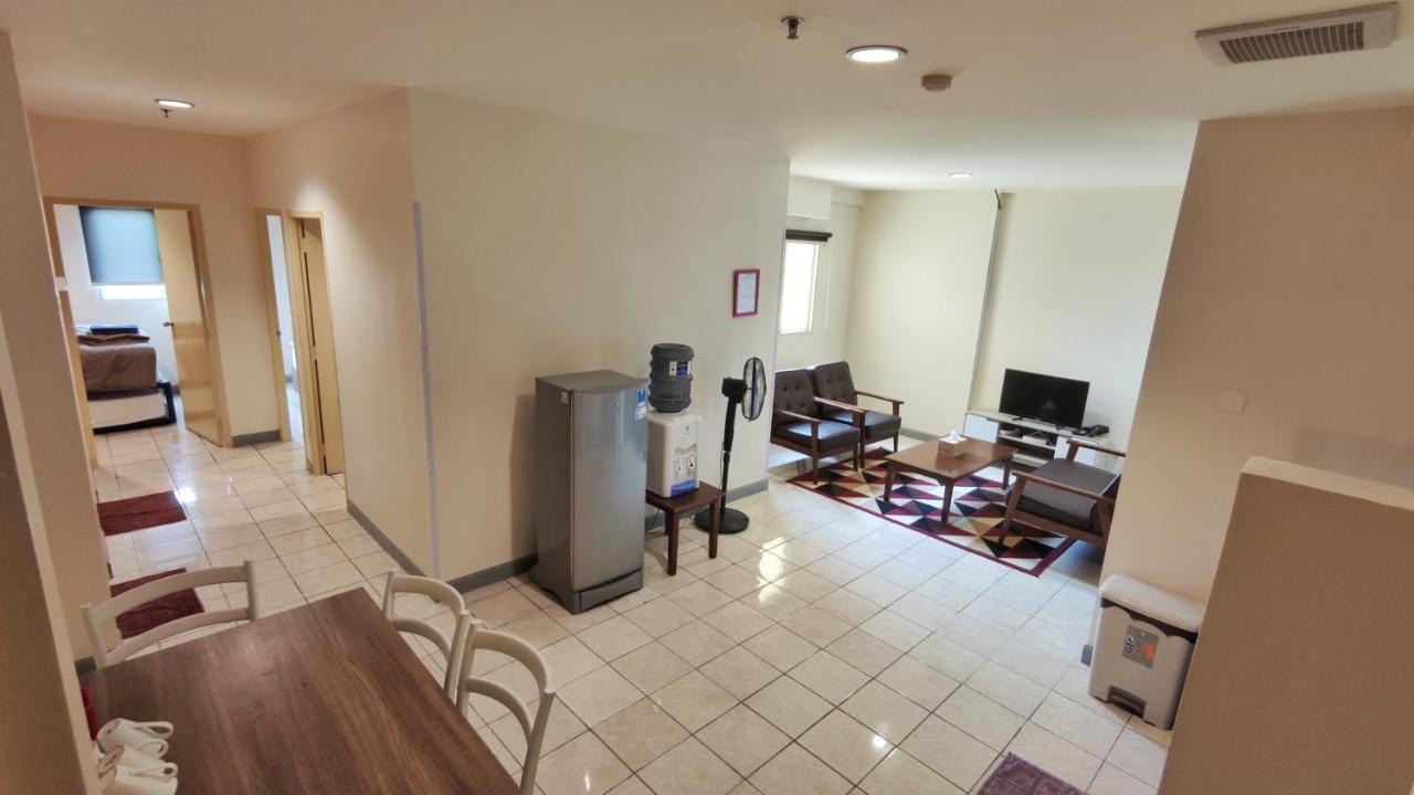Queen Victoria Apartment Batam Ngoại thất bức ảnh